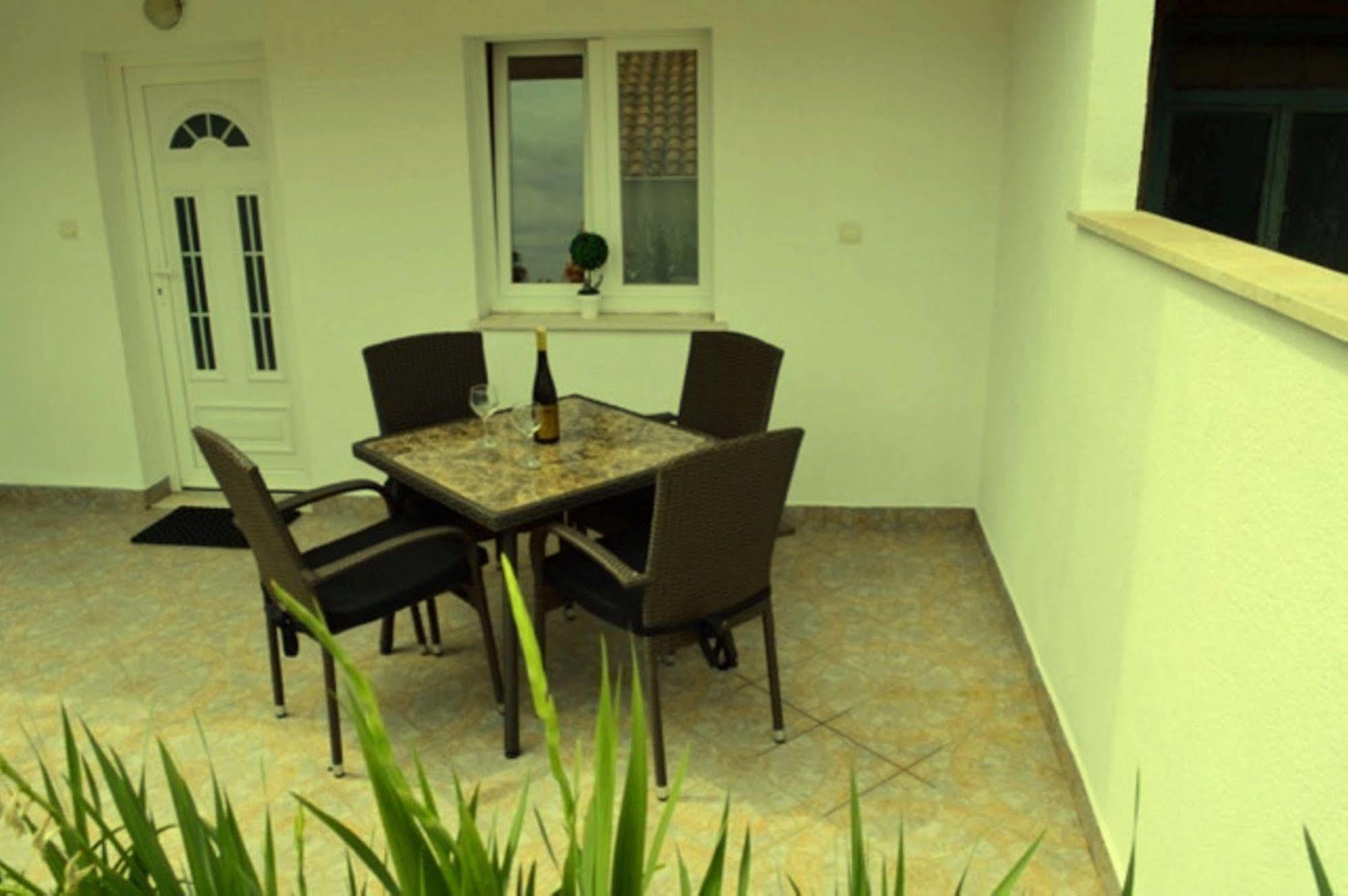 דוברובניק Guesthouse Anna מראה חיצוני תמונה