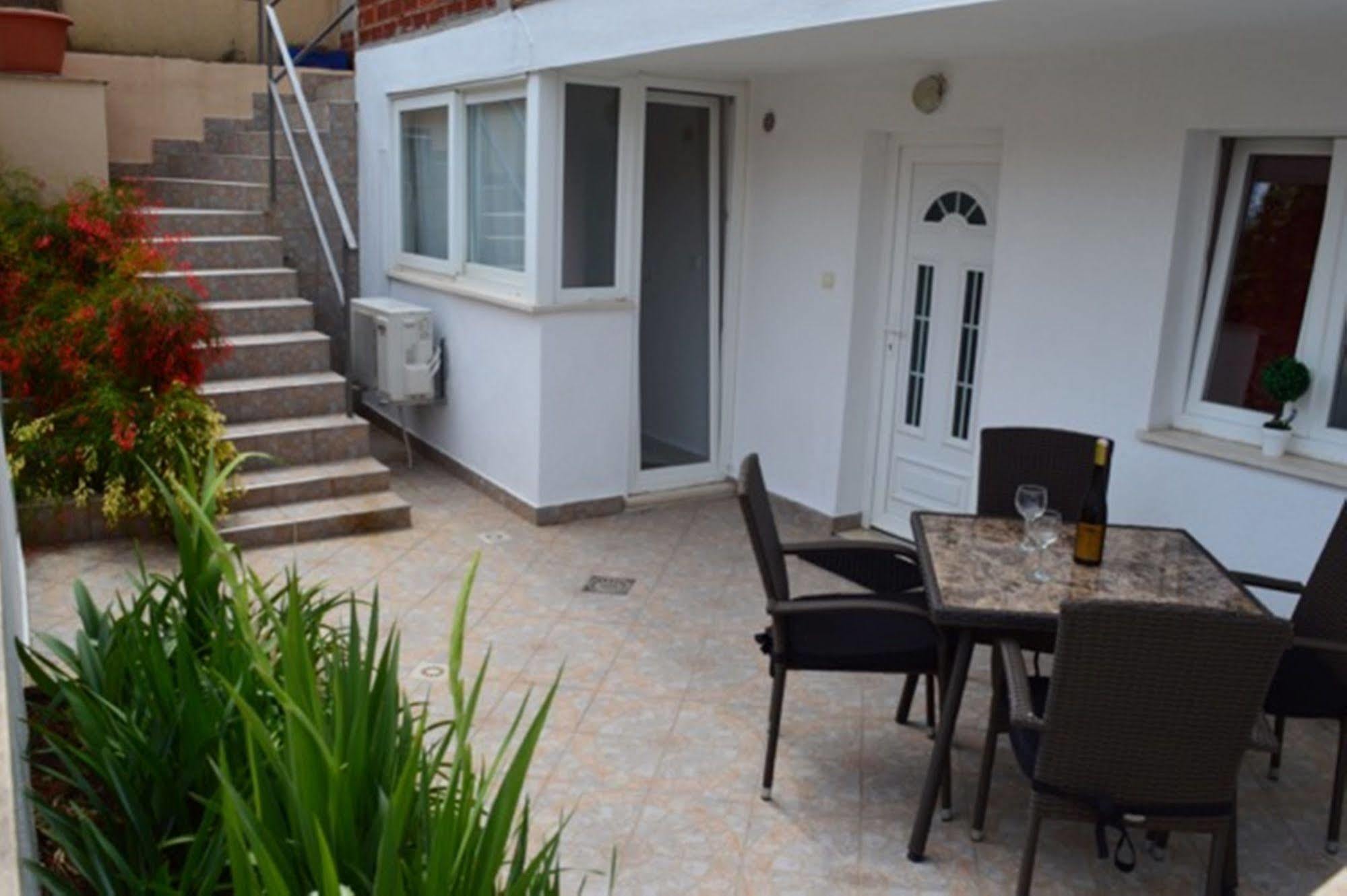 דוברובניק Guesthouse Anna מראה חיצוני תמונה